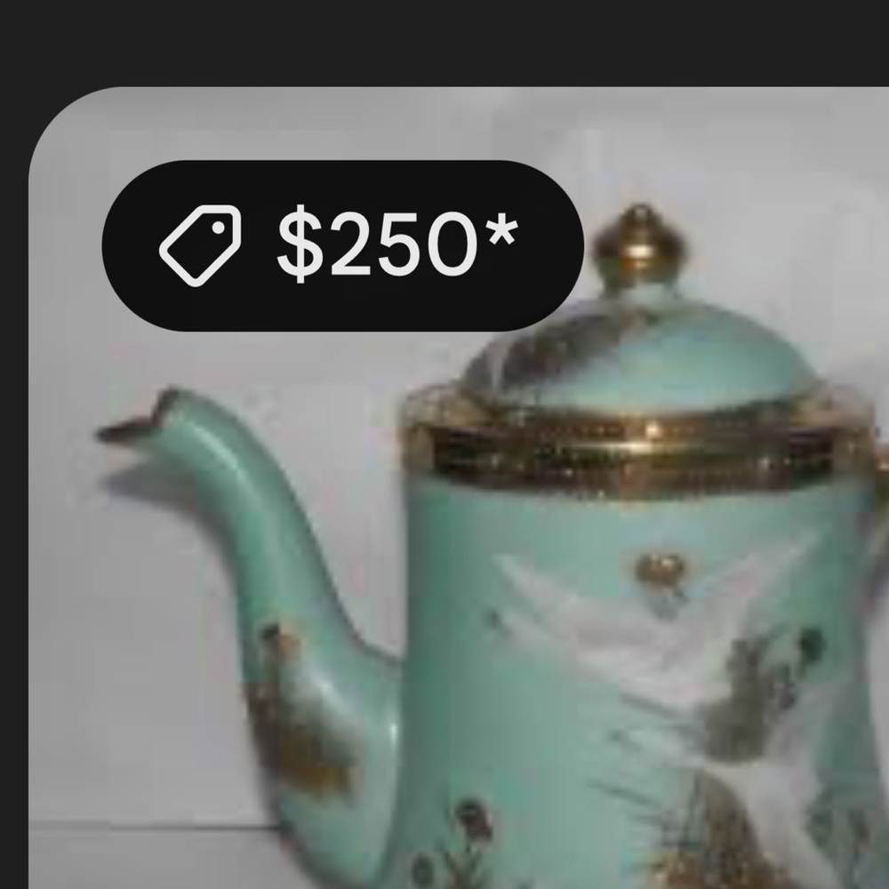 Ethereal Green and Gold Porcelain Hot cocoa or tea Pitcher - Picture 14 of 14